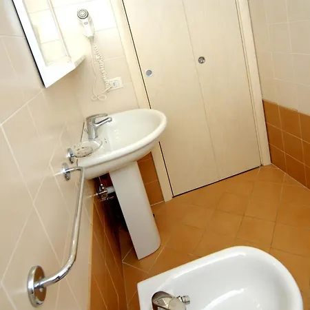 Beachfront Escape One Bedroom Flat With Ac Lejlighed *