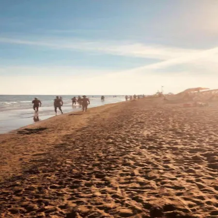 Apartman Beachfront Escape One Bedroom Flat With Ac Bibione