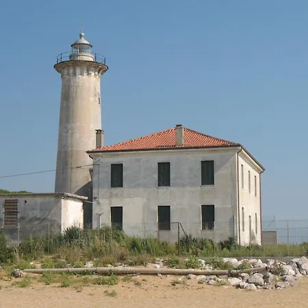 Beachfront Escape One Bedroom Flat With Ac Lejlighed Bibione