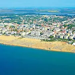 Lejlighed Beachfront Escape One Bedroom Flat With Ac Bibione